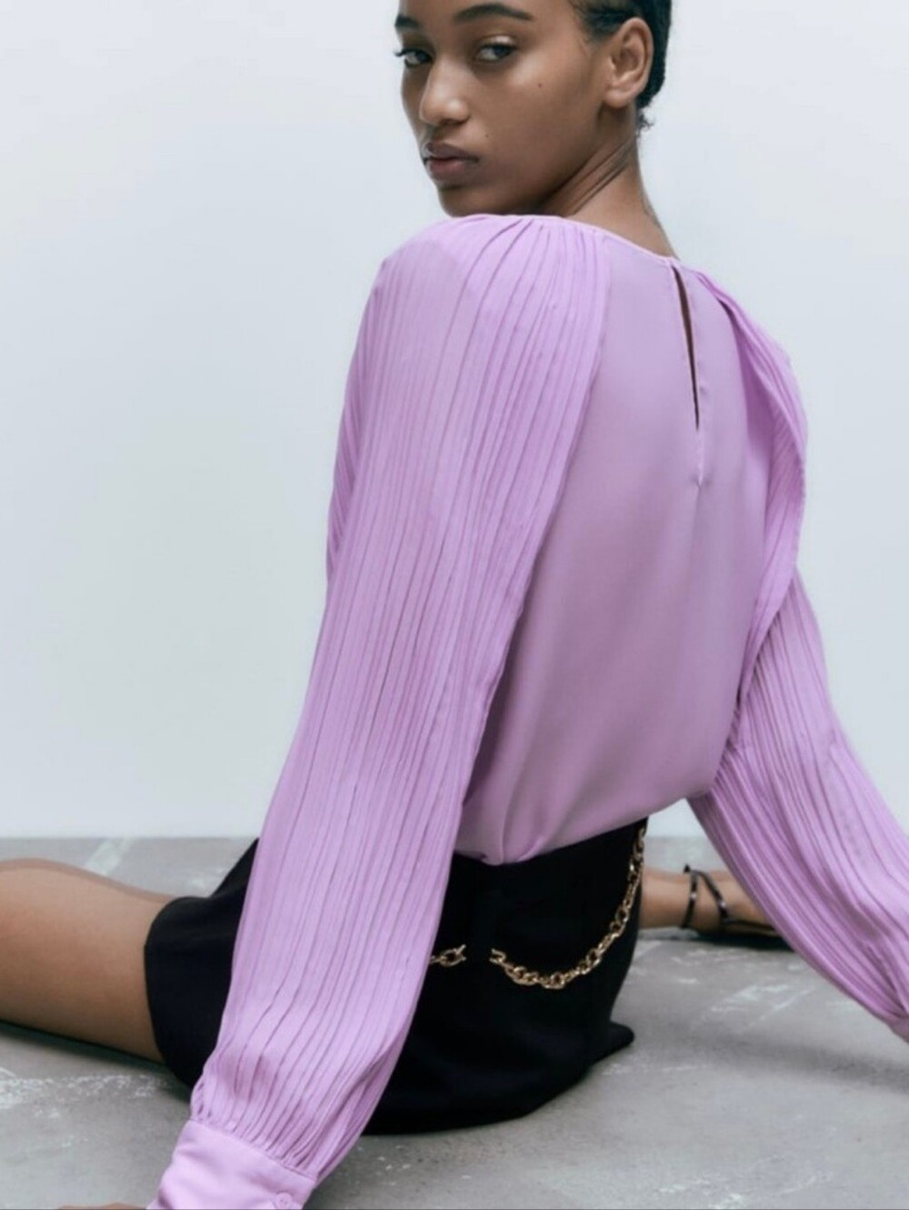 Zara Lavender Raglan Long Sleeve Purple Pleated Top - Picture 4 of 4